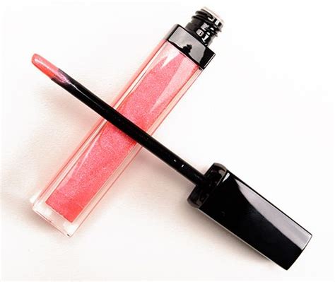 Chanel Friandise (82) Aqualumiere Gloss Review & Swatches.